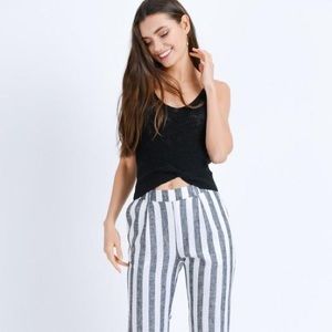 Daytime Fun Knit Top w/ front twist knot detail